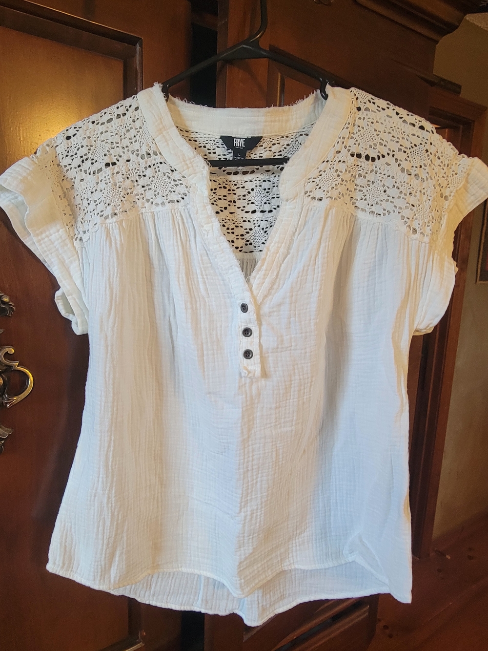 Frye White Crochet Yoke Short Sleeve Peasant Top
